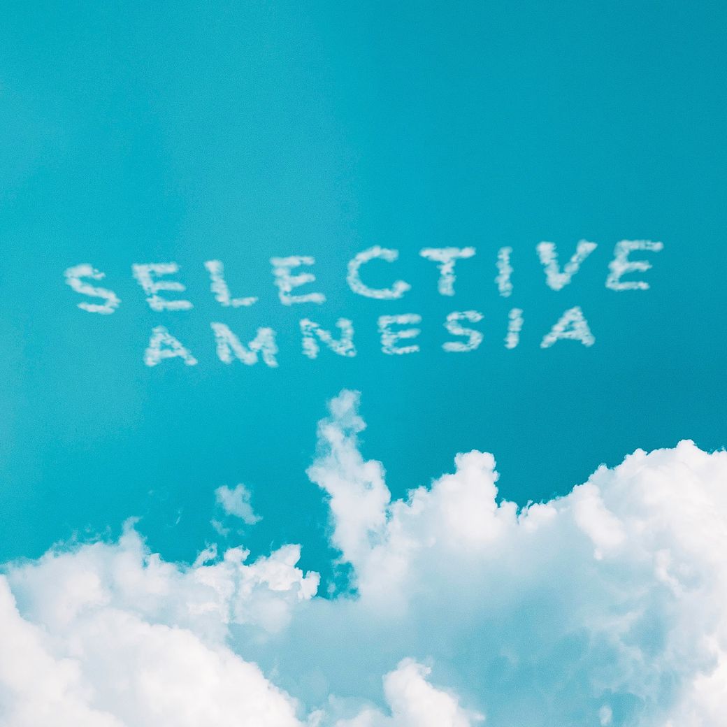 Cover art for Selective Amnesia by The Foxymorons.